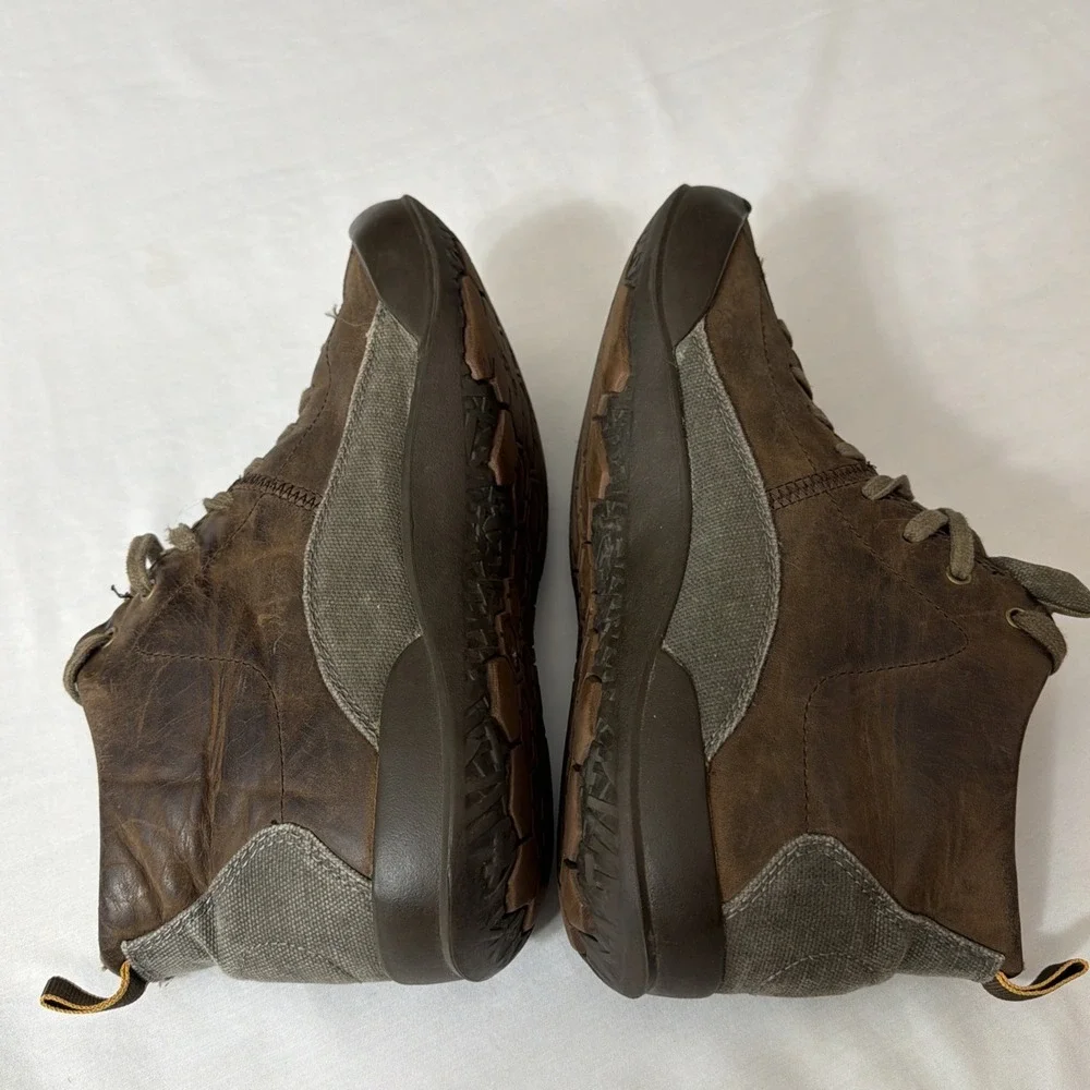 Cushe‎ Hood WP Chukka Boots Shoes Men's 9 Dark Brown Leather Lace Up Waterproof